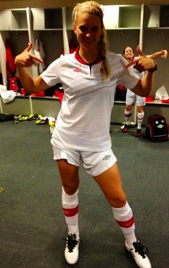 谁说女子不如男个个都是女中豪杰,谁说女子不如男是哪个英雄说的