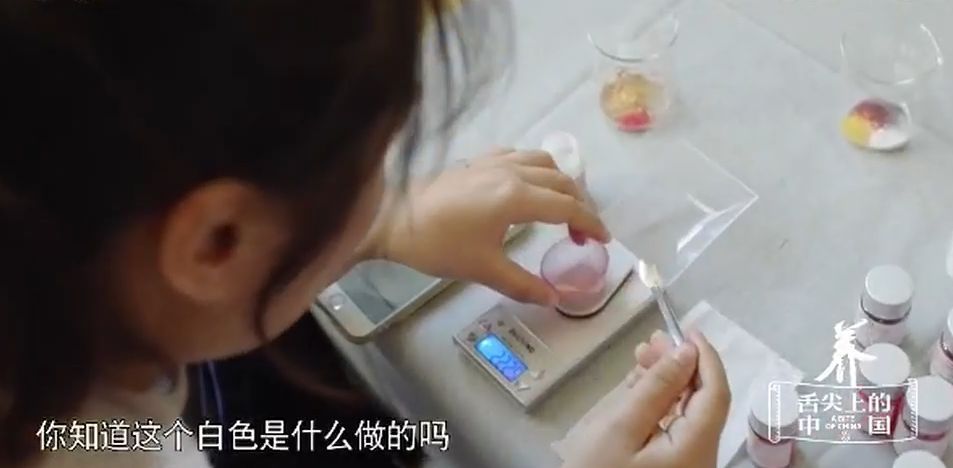 寰晢鍙g孩鐖嗘,涓嵂鎴愬垎鐨勬姢鑲ゅ搧寰晢