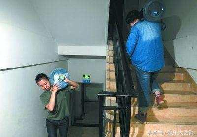 送桶装水员工能挣多少钱,忻州送桶装水能挣多少钱