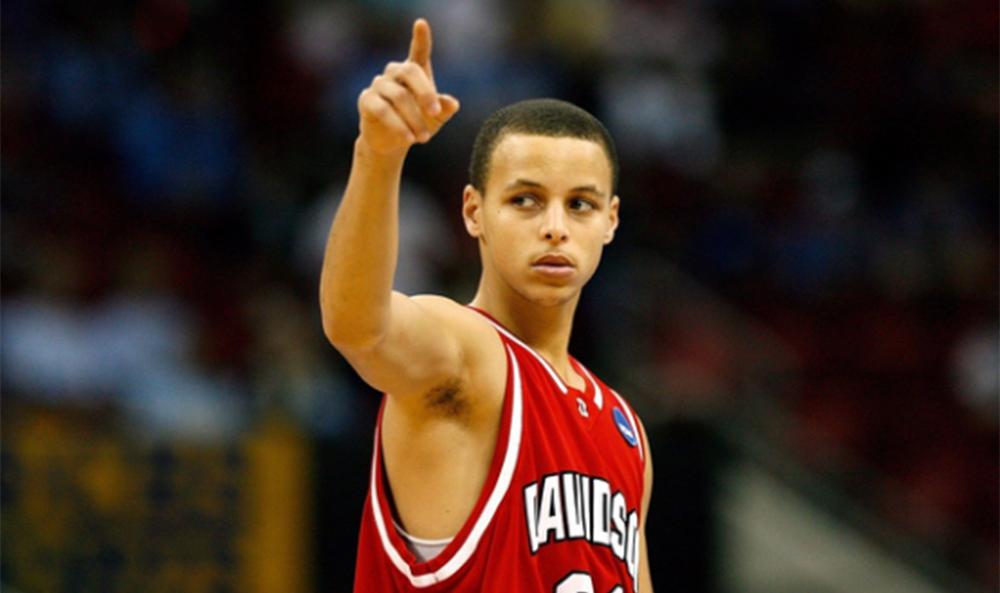 球场加藤鹰！NBA五名手活大师，欧文詹姆斯在列！