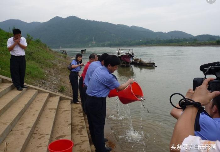 英德宝晶宫附近水浸新闻,英德宝晶宫省钱游玩攻略