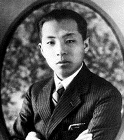 张学良去世宋美龄送了几个字,张学良去世后宋美龄送了哪六个字