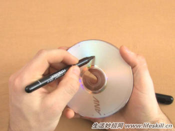 怎样修复光盘划痕,怎么修复划伤的光碟