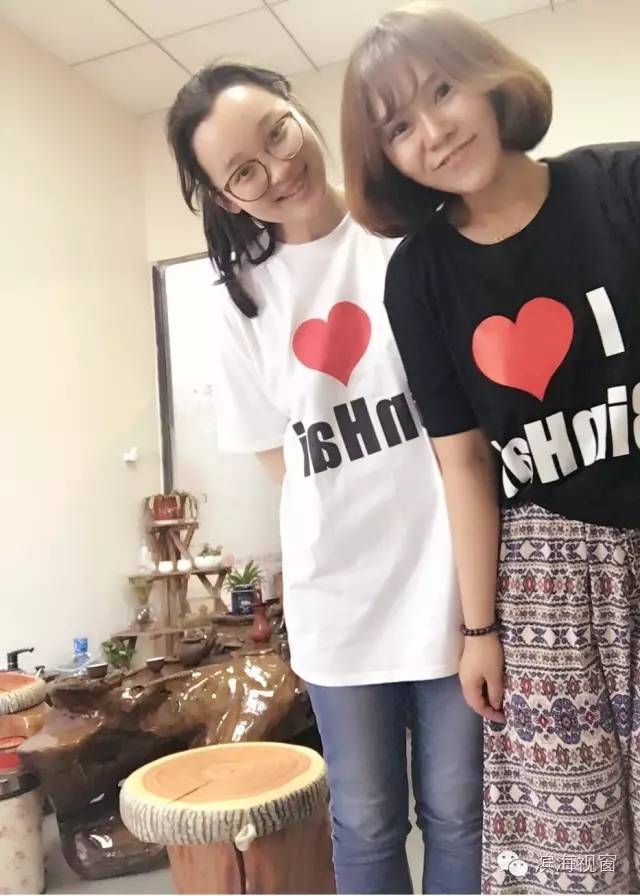 渤海早报：“庆生”T恤飘舞“滨海范儿”