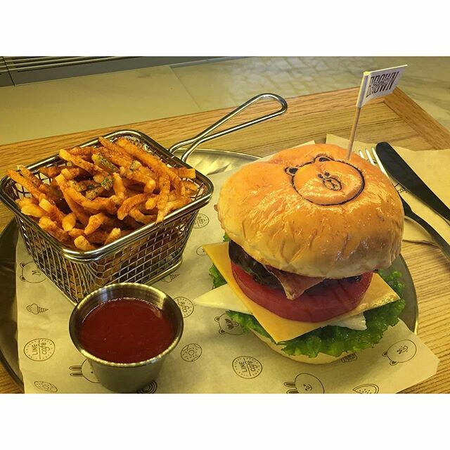 linefriends布朗熊为什么火,你对同学会的认识