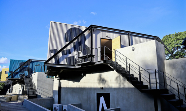 泰国桂河水上竹筏度假屋,泰国桂河水上屋度假村