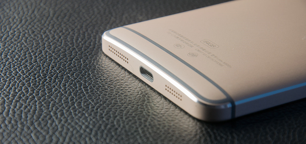 被拍死在沙滩上！4G+64G旗舰大跳水千元