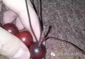 佛珠穿绳打结教程,佛珠穿绳打结有讲究吗