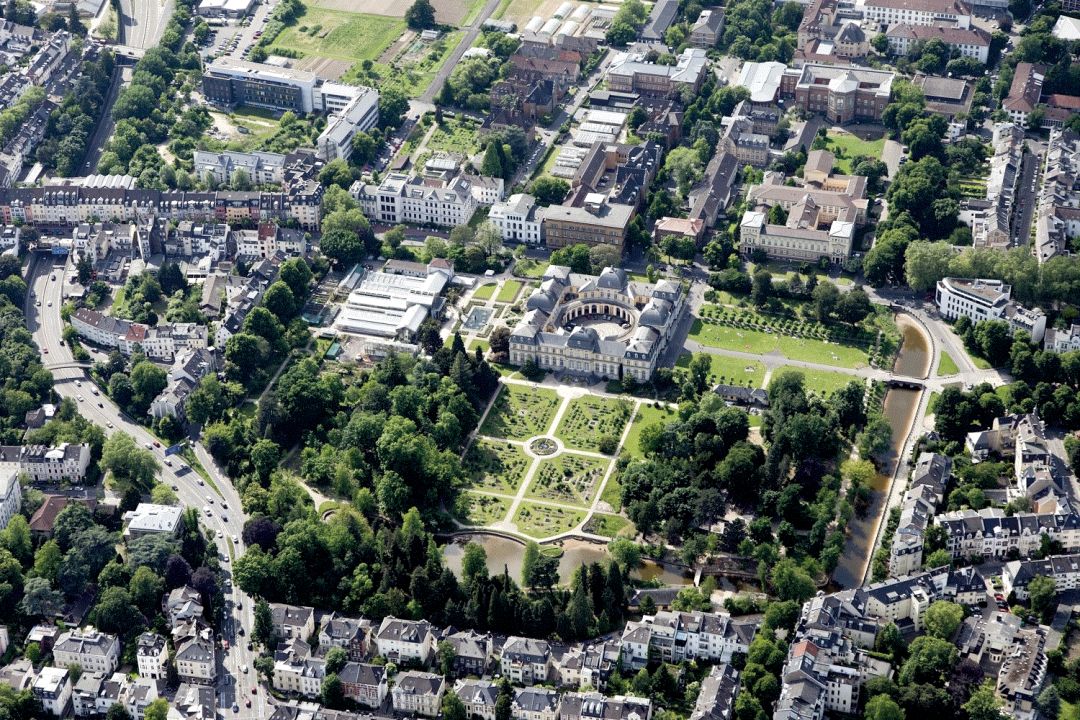 从寒冬到春天之路,从冬到春的旅程