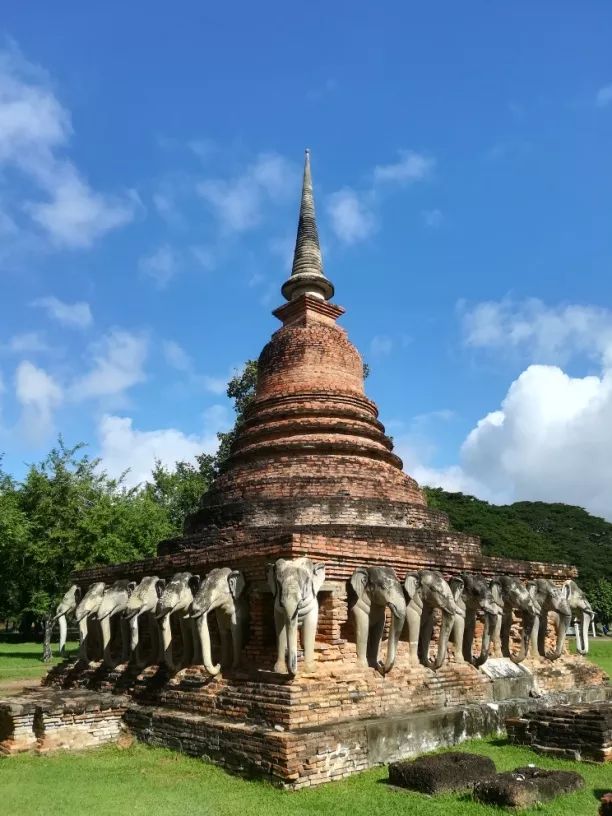 君行体验官专栏丨他在佛之国度，邂逅了一场浪漫