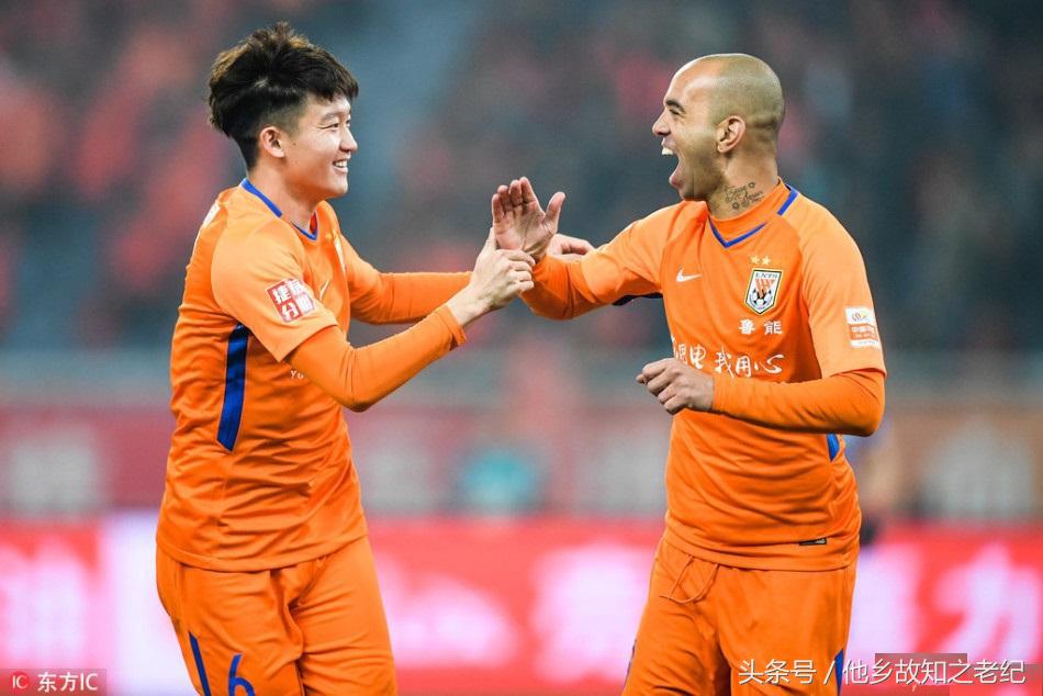 鲁能李霄鹏防守体系,鲁能攻防转换