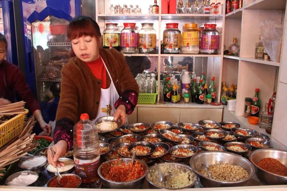 舌尖上的中国3牛华麻辣烫,牛华麻辣烫历史