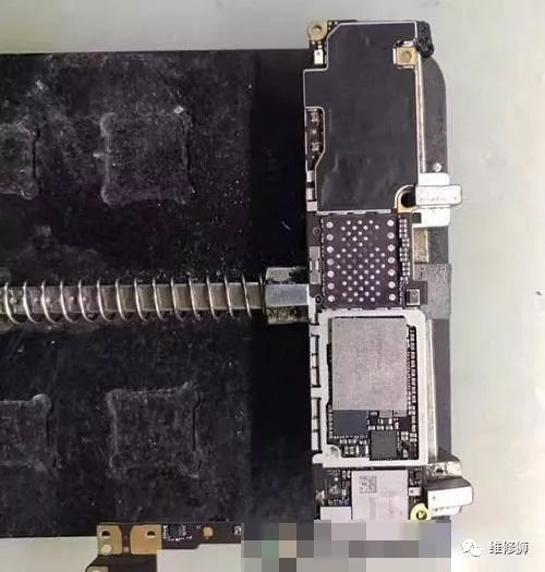 苹果6s主板维修思路,苹果6splus维修搬板教程