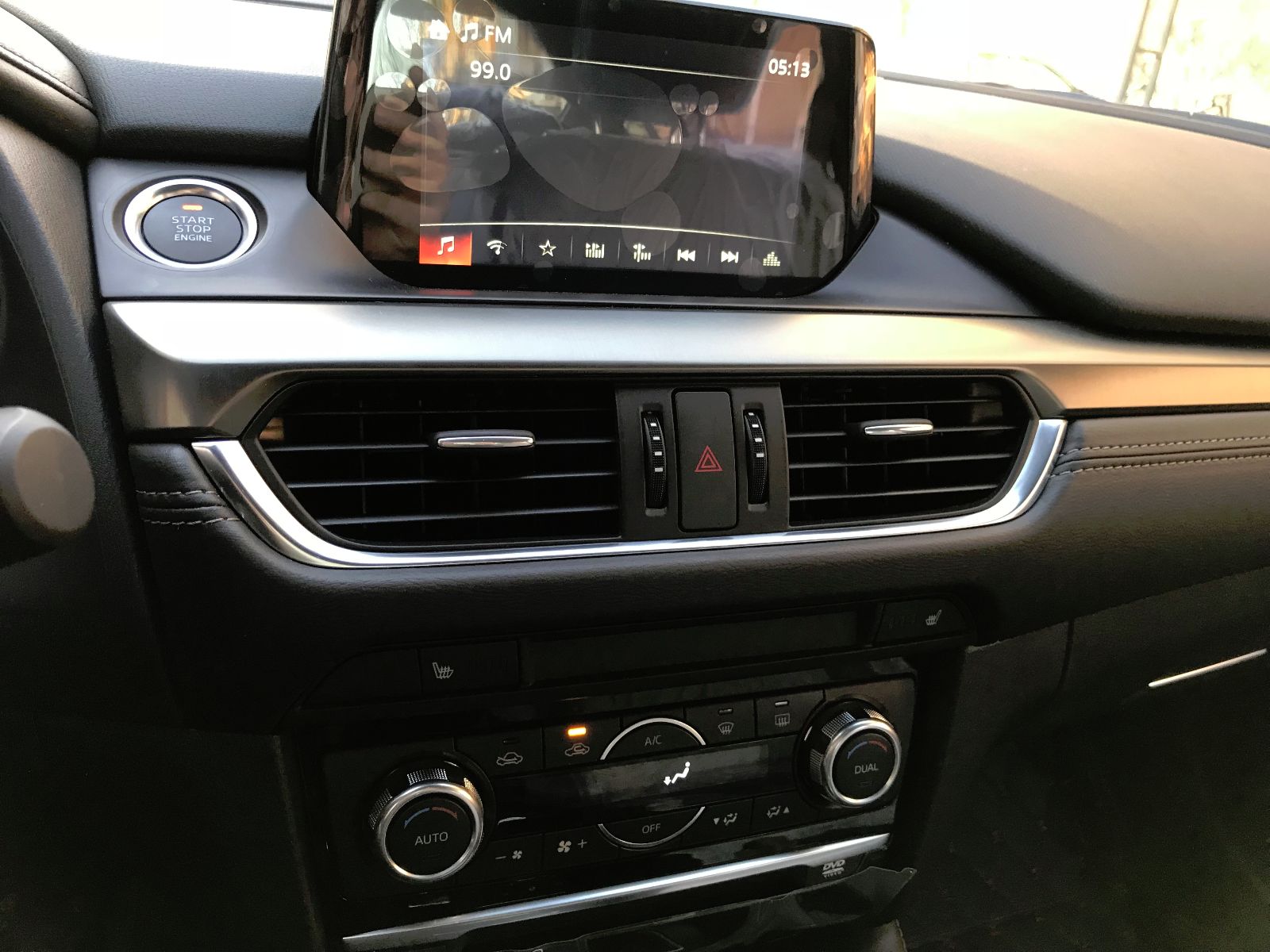 18款银色阿特兹2.5尊崇版二手车,银色阿特兹实车