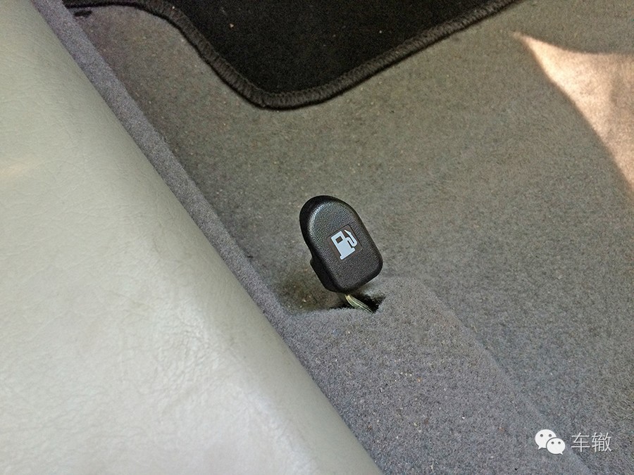 试驾北汽bj40,北汽eu260电动车怎么样