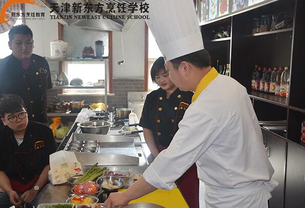 天津西餐培训班哪家最好河东,2021新东方学西餐学费价目表图