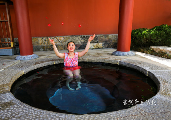 在酒店体验下厨的感受,在温泉池享受视觉与味觉双重盛宴