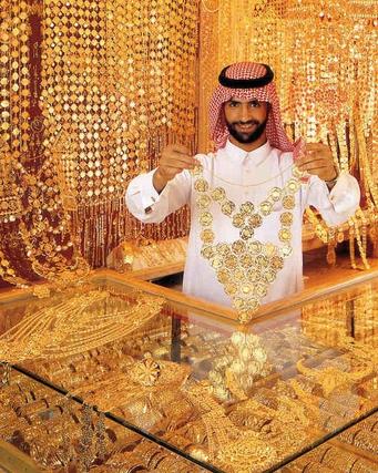 国外买奢侈品大概能便宜几个点,全球哪个国家买奢侈品最便宜