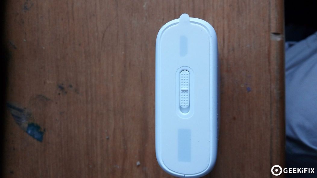 geekifix:紫5双向镍氢电池充电器拆解