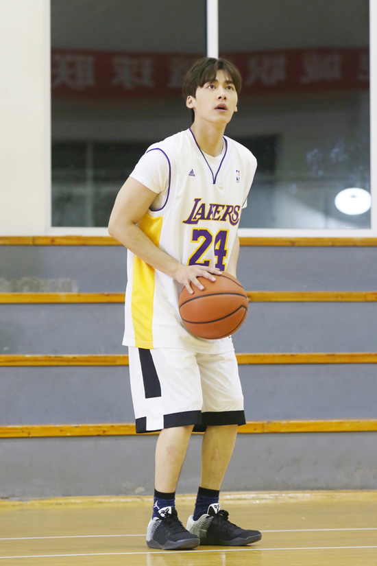 李易峰nba名人赛,李易峰07年篮球比赛