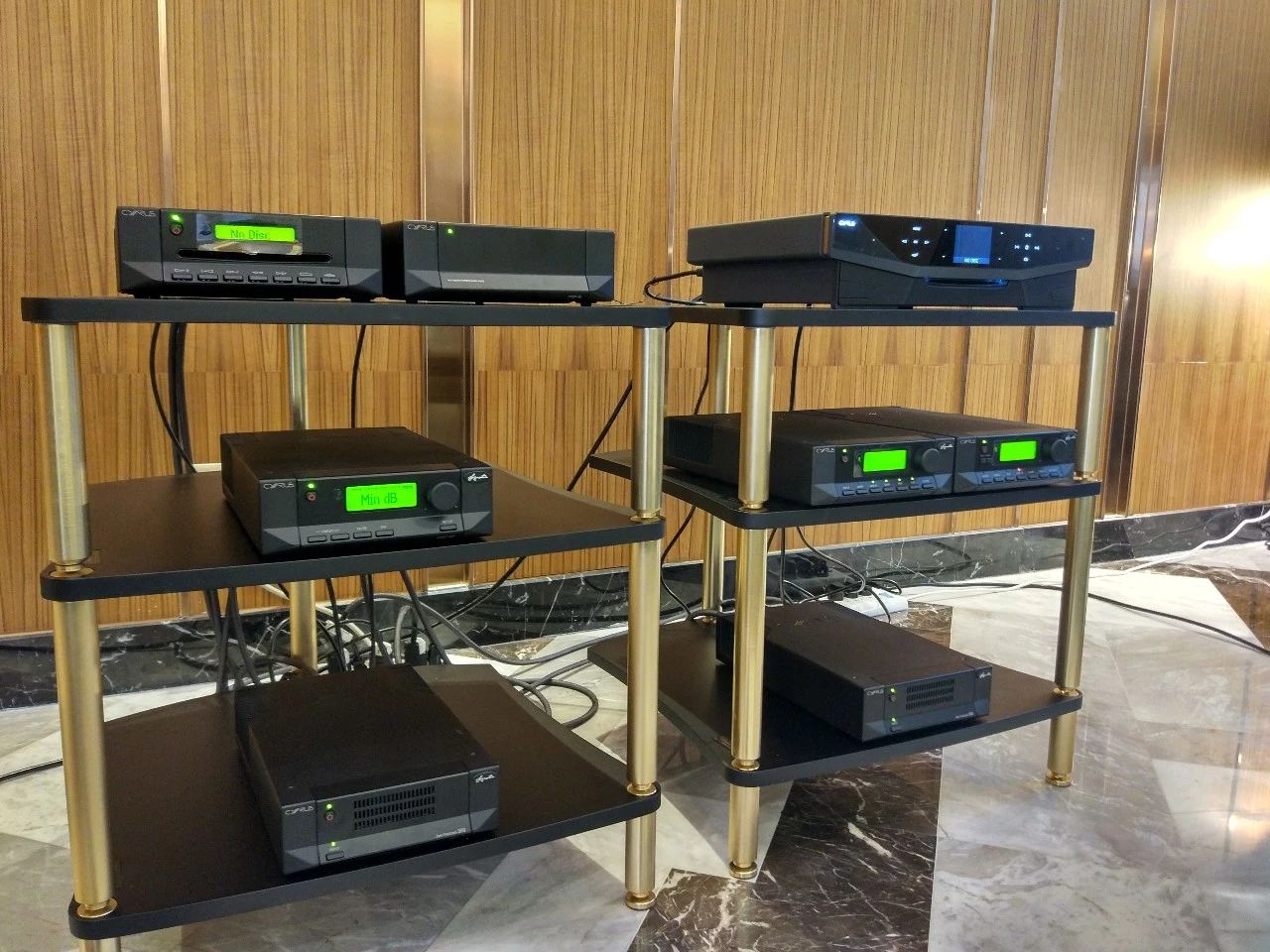 千呼万唤始出来后面一句,监听一号15周年版