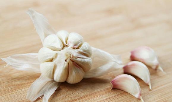 百病食疗大蒜,大蒜的妙用药方