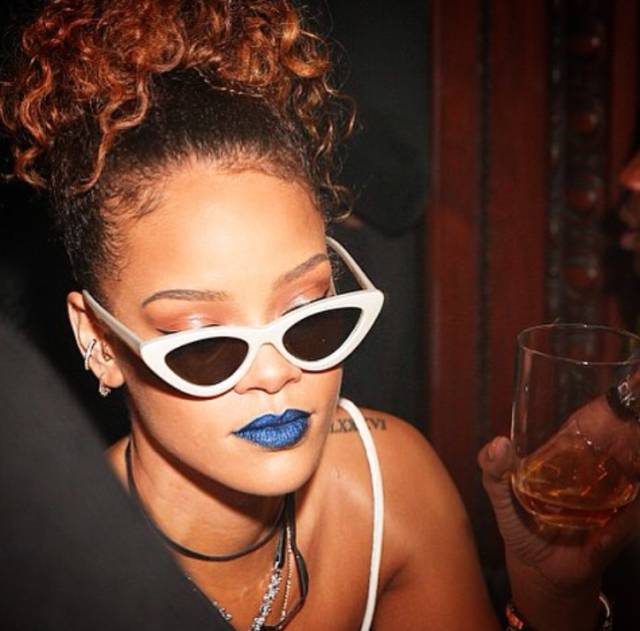 造吗？你和爱豆的距离，只差一副太阳镜~