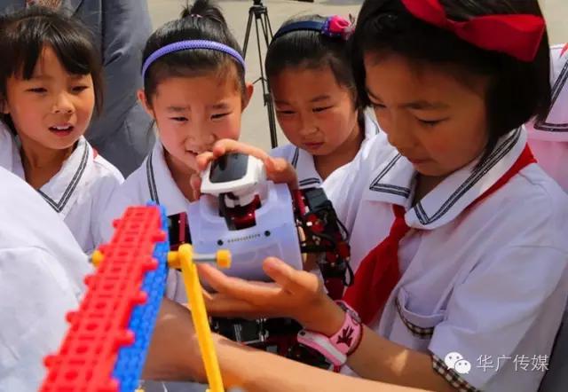 善美教育机器人展演之“我的蓝色科技梦”作品展