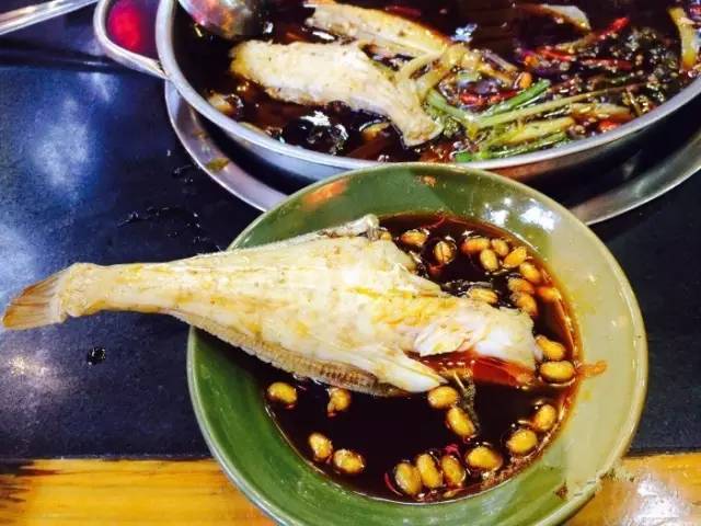 成都麓湖生态城美食街,成都有哪些大学城美食街