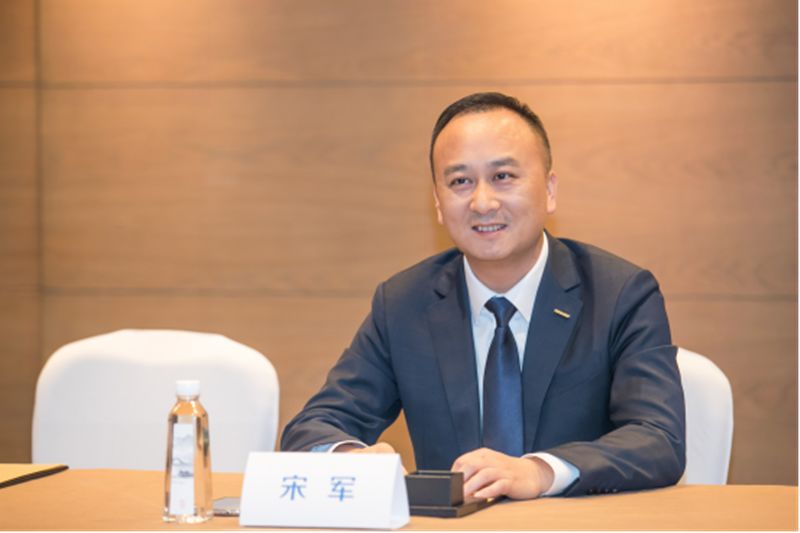 吉利帝豪试驾车主,吉利缤瑞2021款车主评测