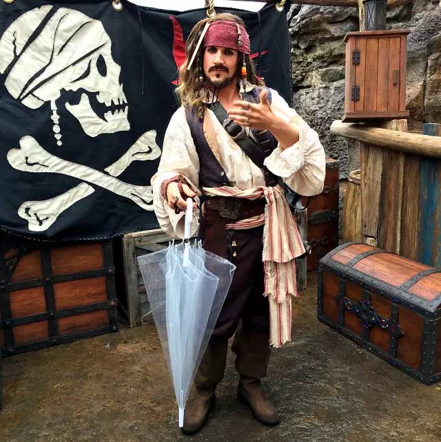 上海迪士尼乐园全攻略,上海迪士尼乐园一天游玩全攻略