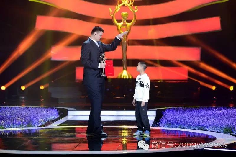 让慈善的微光点燃人们向善之心——访央视《CCTV慈善之夜》总导演徐大鹏