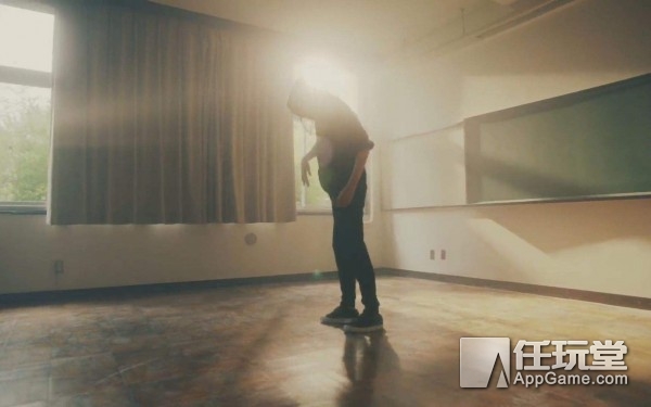 专辑一周卖出百万,MV视频点击过亿,日本也有疯狂音乐人