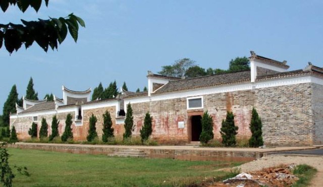 埋骨何须桑梓地原诗作者,埋骨何须桑梓地全诗解释