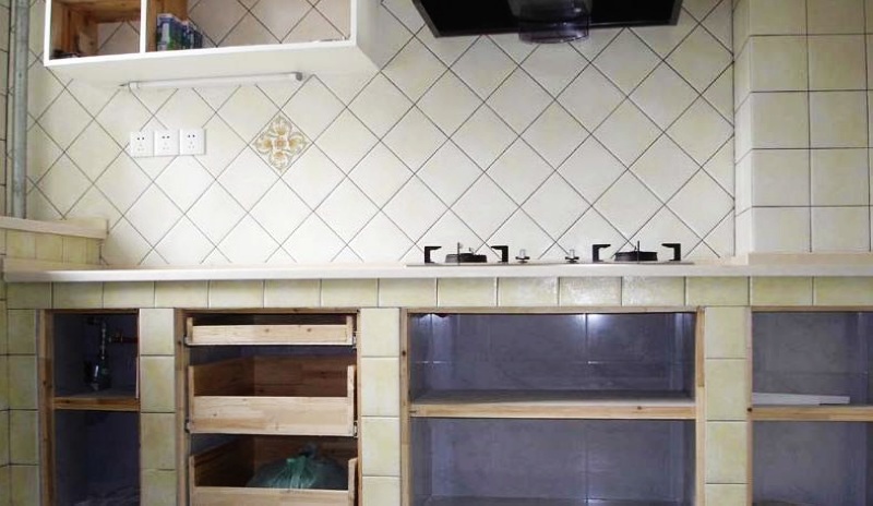 砖砌橱柜不做柜门怎么做才美观,砖砌橱柜如何免拉手