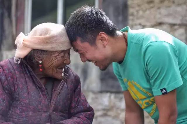 二十几岁环游世界,多大年纪还能环游世界