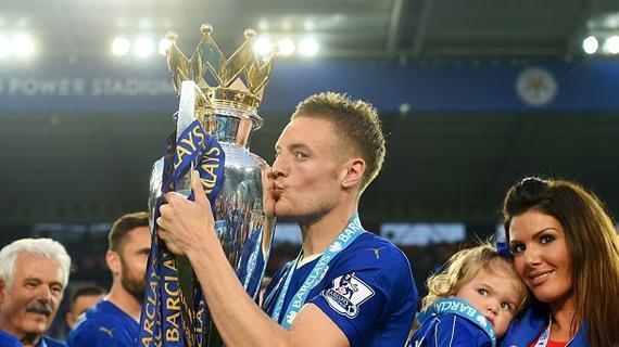 一球成名的足球球星,足坛巨星一人一脚成名球