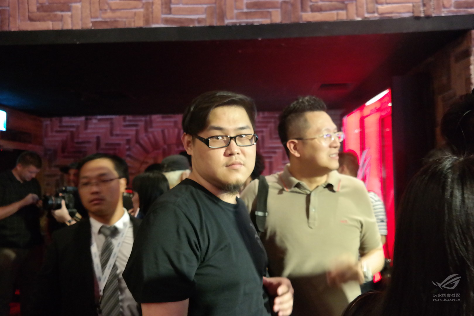 rog败家国度外设,rog败家之眼华硕主机