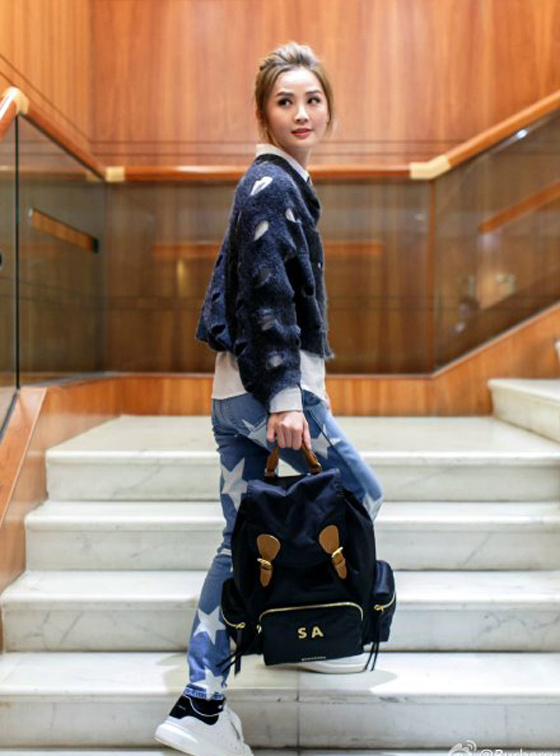 杨幂小糯米买包包,杨幂小宋佳