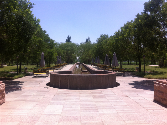 重回巴彦淖尔：八百里河套我用三天走过，十四年之痒我于一夕安放