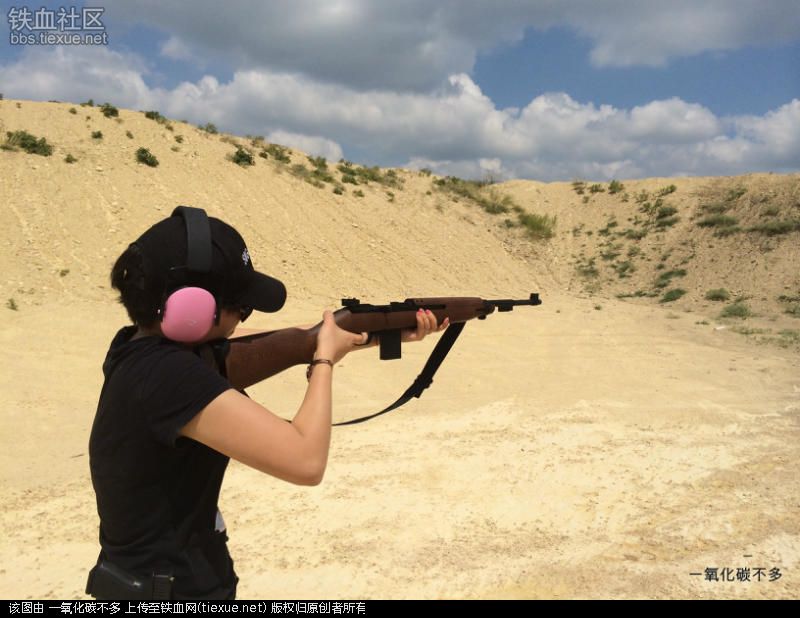 26岁女汉子苦练20年武功越战越勇,女汉子练枪视频