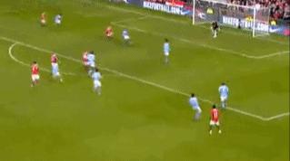 足球倒钩射门集锦大个子,足球小将双人倒钩动画原视频