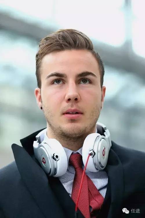 瓒崇悆鍜垖瑙嗛,瓒崇悆鍘熷湴鑸旂悆