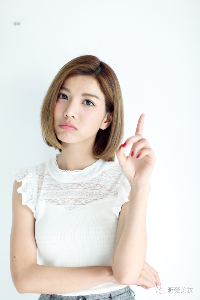 毕业季小清新证件照最佳妆容,毕业证件照妆容与发型