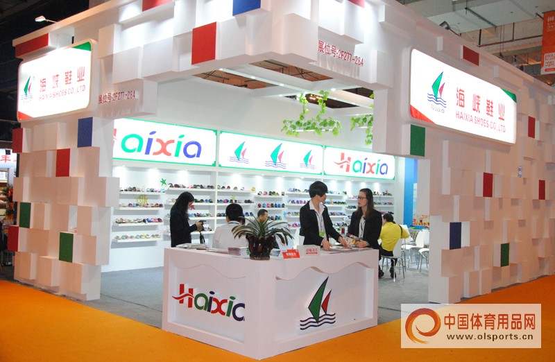 童企携多元化产品与创新理念亮相2016晋江体博会
