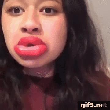 庆幸，男女通杀的Plump唇不用动刀