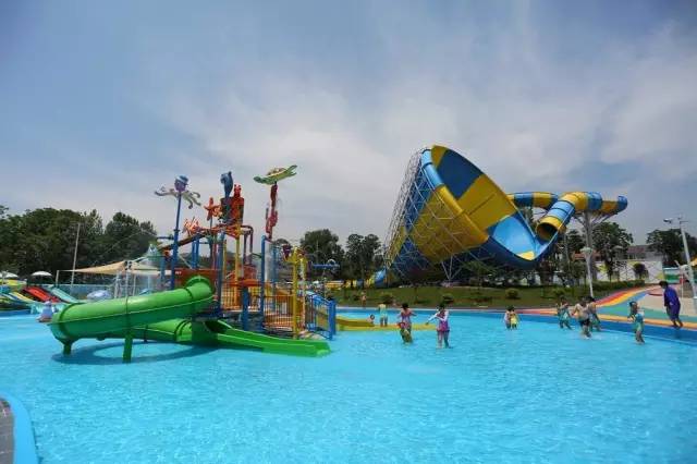 西安的水上乐园哪一个比较好,西安水上乐园推荐哪个