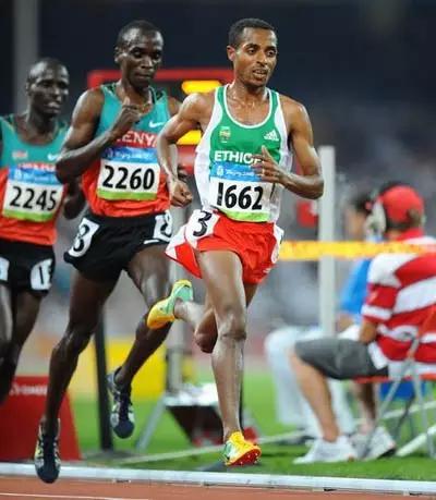 选鞋不当危害,亚瑟士跑鞋适合外翻还是内翻