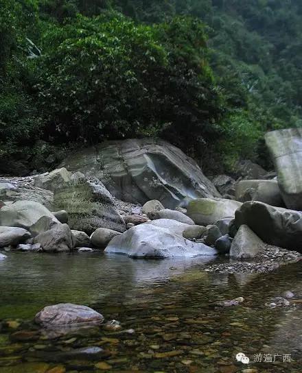 上林，有一条美如少女般不谙世事的小河