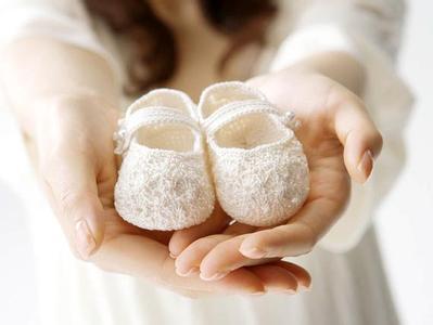 怎么给宝宝选合适脚码的鞋子,宝宝小脚丫适合穿什么鞋